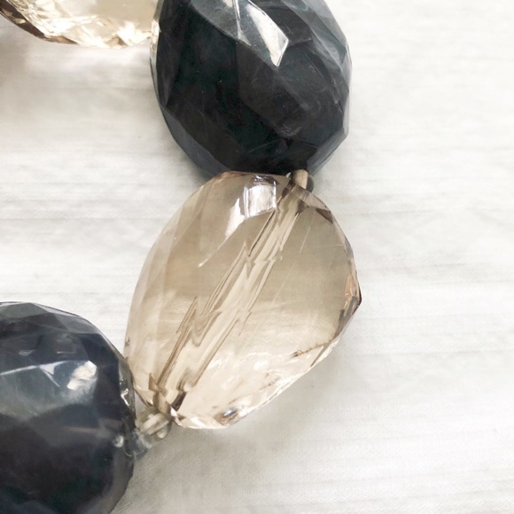 4/$22 Multi Faceted Faux Gemstone Stretch Bracelet - Picture 4 of 13